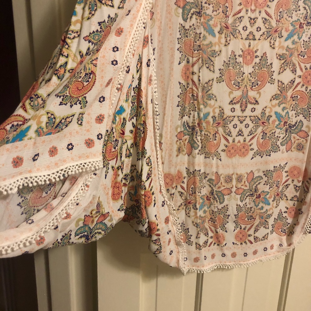 Pink paisley kimono 🎀 - Picture 3 of 5